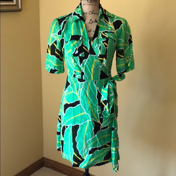 Diane Von Furstenberg wrap dress - Picture 6 of 13